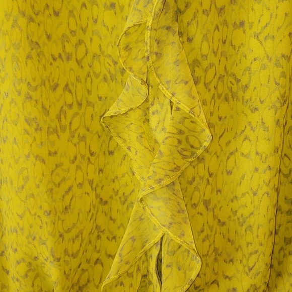 CABI #3071 Yellow Animal Print Reign Blouse sz S - Picture 5 of 11